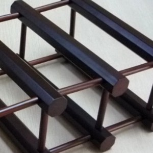 ชั้นวางไวน์ 10 ขวดในมะฮอกกานี