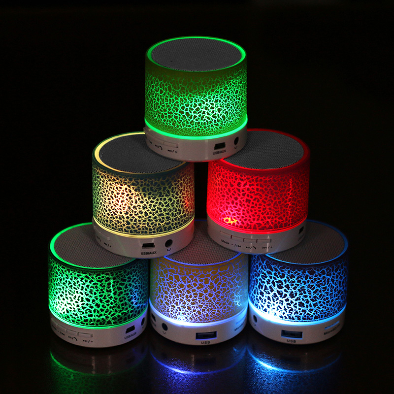 ขายร้อนสีสัน Micro พกพามินิลำโพงไร้สายขนาดเล็ก LED ลำโพงไร้สายกลม