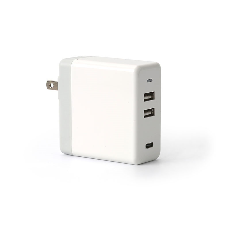 KPS-8407LC typec PD + สองพอร์ต USB AC Adapter (US / EU Plug)
