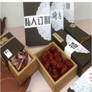 บรรจุภัณฑ์กล่องกระดาษแข็งสีโลโก้ที่กำหนดเอง