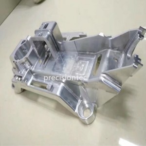 ผลิตโลหะ