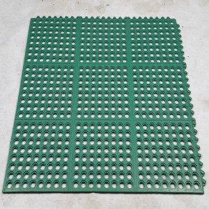 เสื่อระบายน้ำยางธรรมชาติพรุนคุณภาพสูงสำหรับชั้น