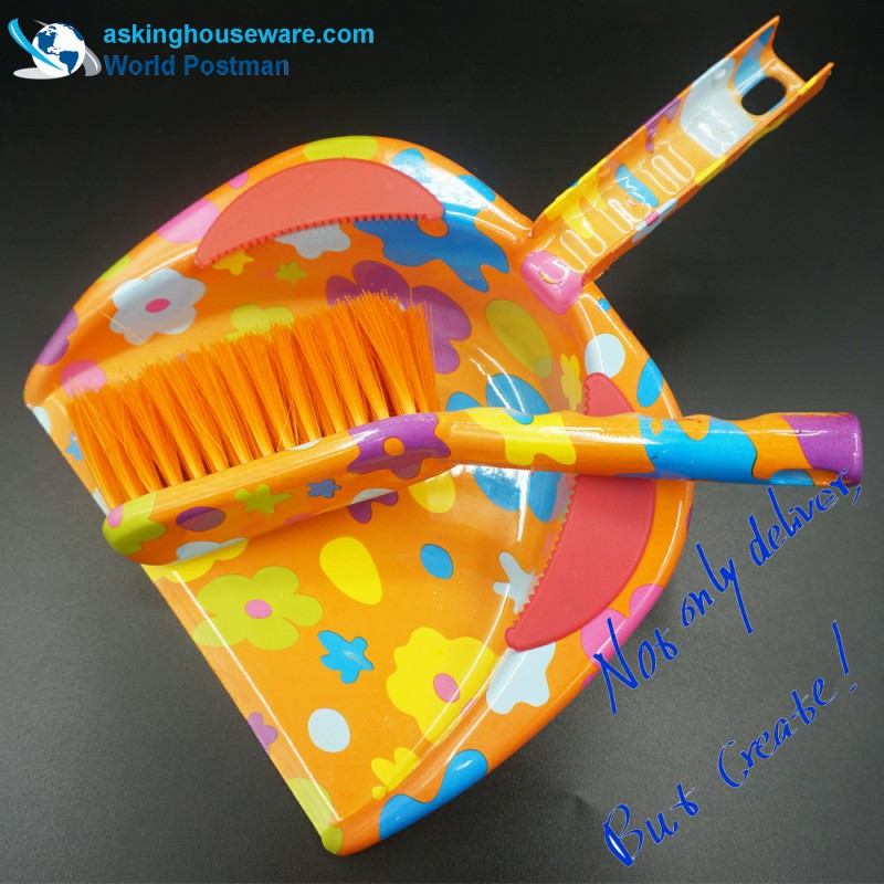 Akbrand ดอกไม้สีเหลืองเครื่องหมายน้ำที่ตักขยะแปรงไม้กวาดมีเส้น PVC ที่ทางเข้าที่ตักขยะ