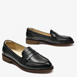 รองเท้าหนังสตรี