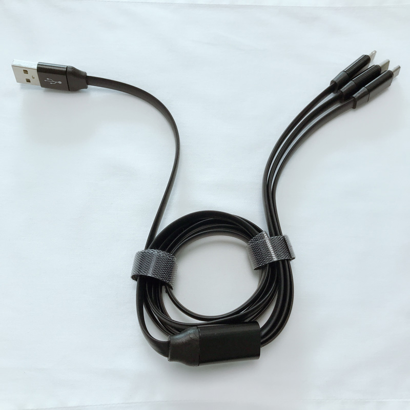 3 IN 1 สายเคเบิล TPE การชาร์จอลูมิเนียมแบบแบนที่อยู่อาศัย USB 2.0 Micro to Lightning Type C สายเคเบิลข้อมูล micro USB