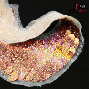 แพทช์เลื่อมรูปหัวใจสีชมพู