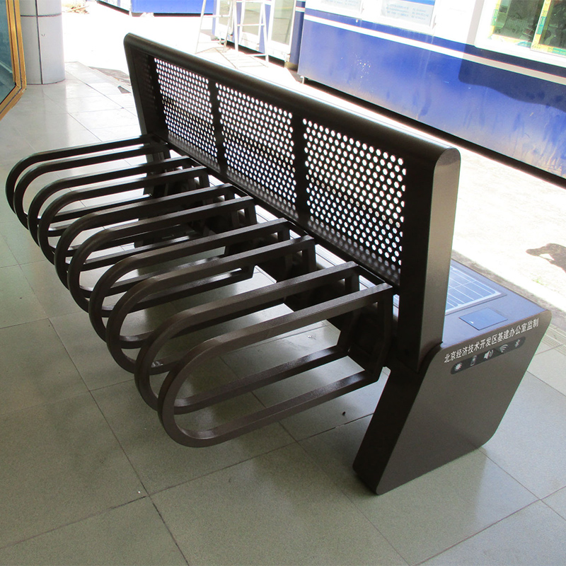 Solar Park Bench ที่นั่งสาธารณะบนถนนพร้อมการชาร์จแบบไร้สาย