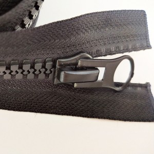 8 号树脂轨道牙双开拉链