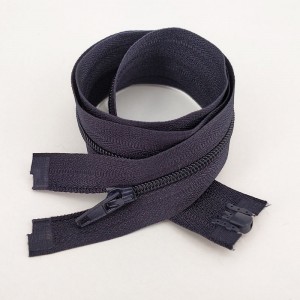 3 号尼龙注塑开口自动头拉链黑