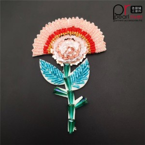 ล่าสุดสัตว์และแพทช์ปักดอกไม้