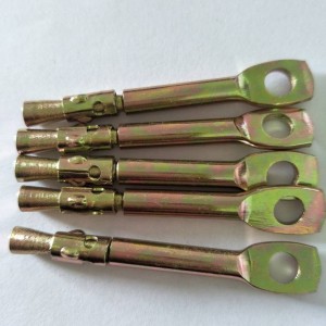 ลิ่มสมอและตาตะขอยึดสตั๊ด