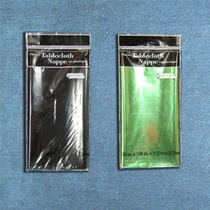 ฟอยล์ Tablecover ด้วยผ้าปูโต๊ะฟอยล์โลหะสีทึบสำหรับงานแต่งงานฉลองวันหยุด