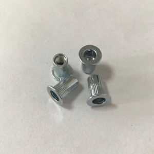 น็อตยึดหัวแบน