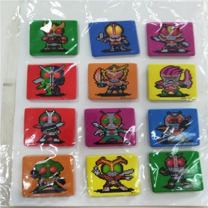 โรงงานประเทศจีนปุ่มเหล็กวิลาดป้ายขาโลหะที่มีตราโลโก้ที่มีสีสัน