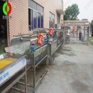 ผักและผลไม้ขนาดใหญ่ปอกเปลือกและตัดสายการผลิต