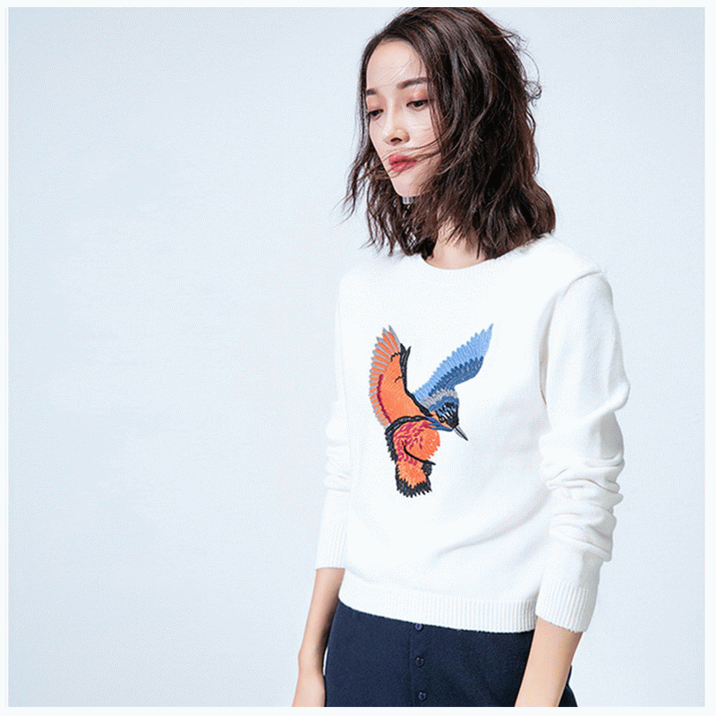 เสื้อถักสุภาพสตรีที่กำหนดเองปักนกเสื้อคอเรือเสื้อ Pullover
