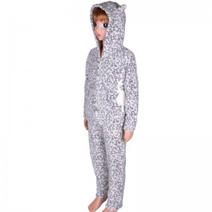 ชุดนอนเด็กลายปักปะการังขนแกะ