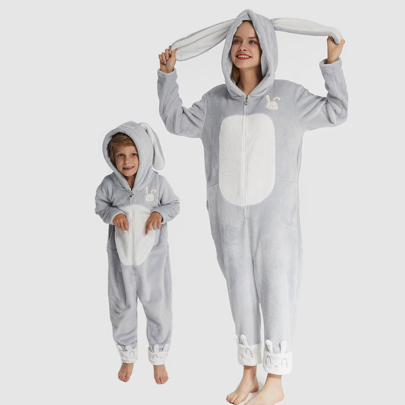 เย็บปักถักร้อยครอบครัวจับคู่สักหลาดขนแกะ Onesie