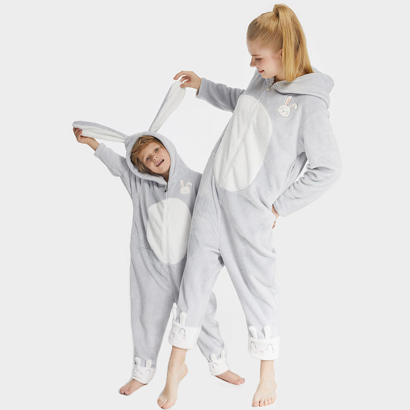 เย็บปักถักร้อยครอบครัวจับคู่สักหลาดขนแกะ Onesie