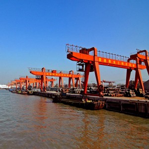 คานคู่โครงสำหรับตั้งสิ่งของเครน