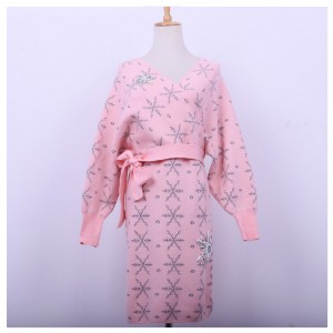 2018 เกล็ดหิมะอบอุ่น Rhinestone ผู้หญิง A Ppliques เฉือนคาร์ดิแกนถักชุด