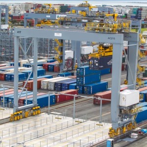 รางคอนเทนเนอร์ Gantry Crane (RMG Crane)