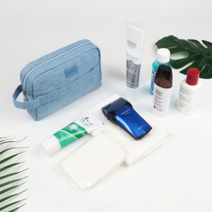 กระเป๋าเครื่องสำอางค์