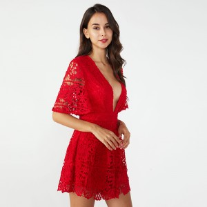 สีแดงปัก One Piece สุภาพสตรีสาเหตุ Jumpsuit เซ็กซี่สั้นสำหรับผู้หญิง