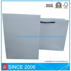 ถุงกระดาษแบรนด์บอสชื่อดัง