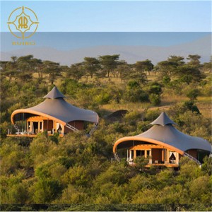 โรงงานสำเร็จรูปหรูหรา PVDF เมมเบรนวัสดุโครงสร้างเหล็กโรงแรมบ้านเต็นท์