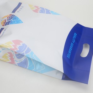 ถุงอาหารสัตว์เลี้ยงอลูมิเนียมฟอยล์พลาสติกถุงก้นแบนที่มีรูแขวนตายตัดที่จับ