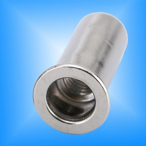 หัวแบนรอบตัวปิดท้าย