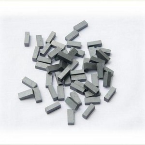 ขายประเทศจีนร้อนทำแถบแม่เหล็กเฟอร์ไรต์ Flygain