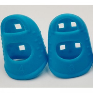 แขนซิลิโคนนิ้วซิลิโคนนิ้วกีตาร์ฝาครอบเริ่มต้นฝึกโดยนิ้วสตริงปก