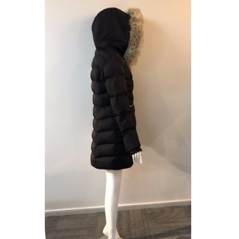 PUFFER COAT ของสุภาพสตรีในชุดดำ RLWPC0077