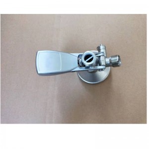 F ถังเชื่อมต่อกับวาล์วบรรเทา