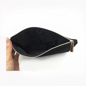 กระเป๋าเครื่องสำอาง