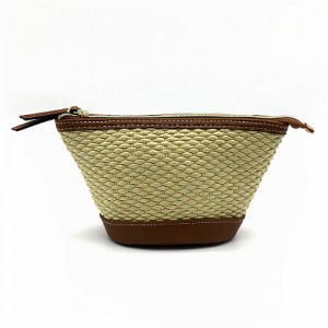 กระเป๋าเครื่องสำอางทอ