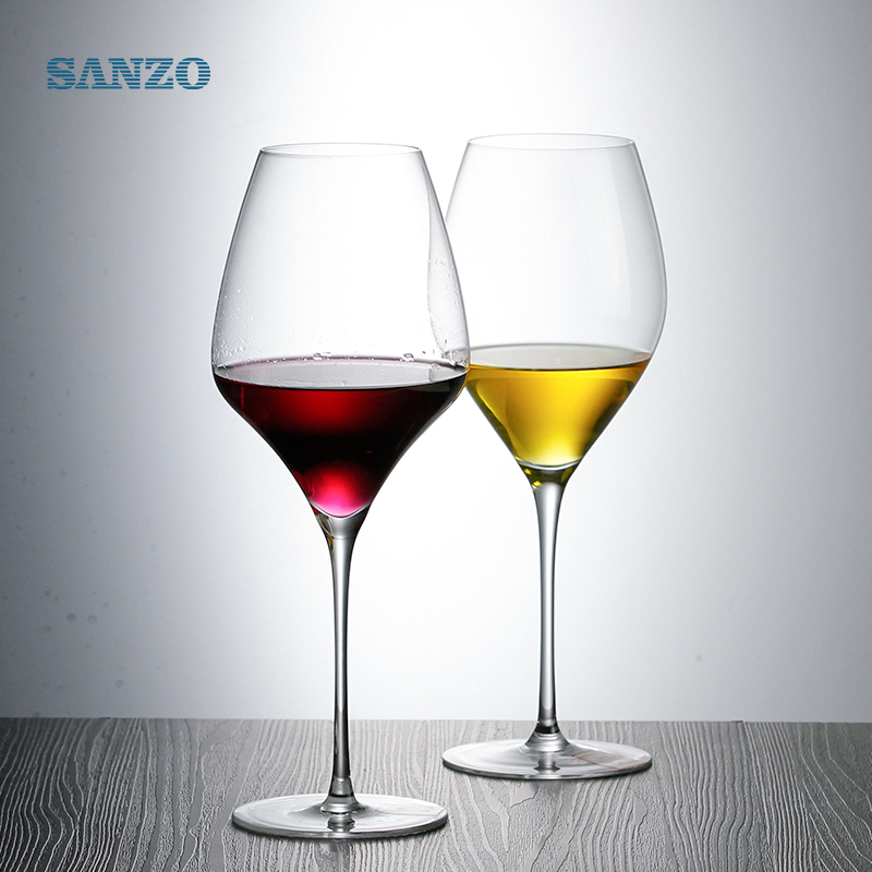 แก้วไวน์แฮนด์เมดจาก SANZO