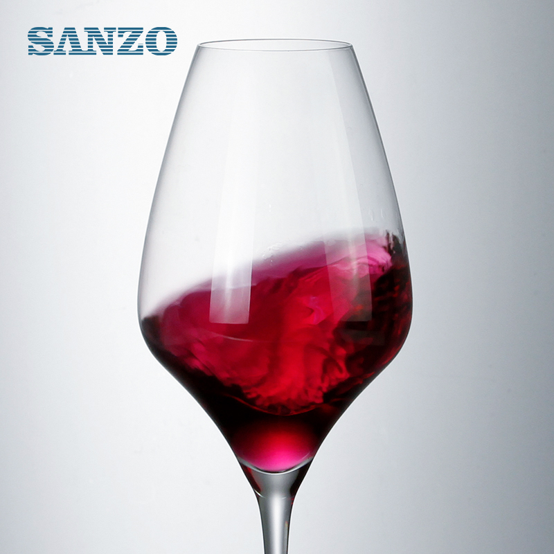 แก้วไวน์แฮนด์เมดจาก SANZO