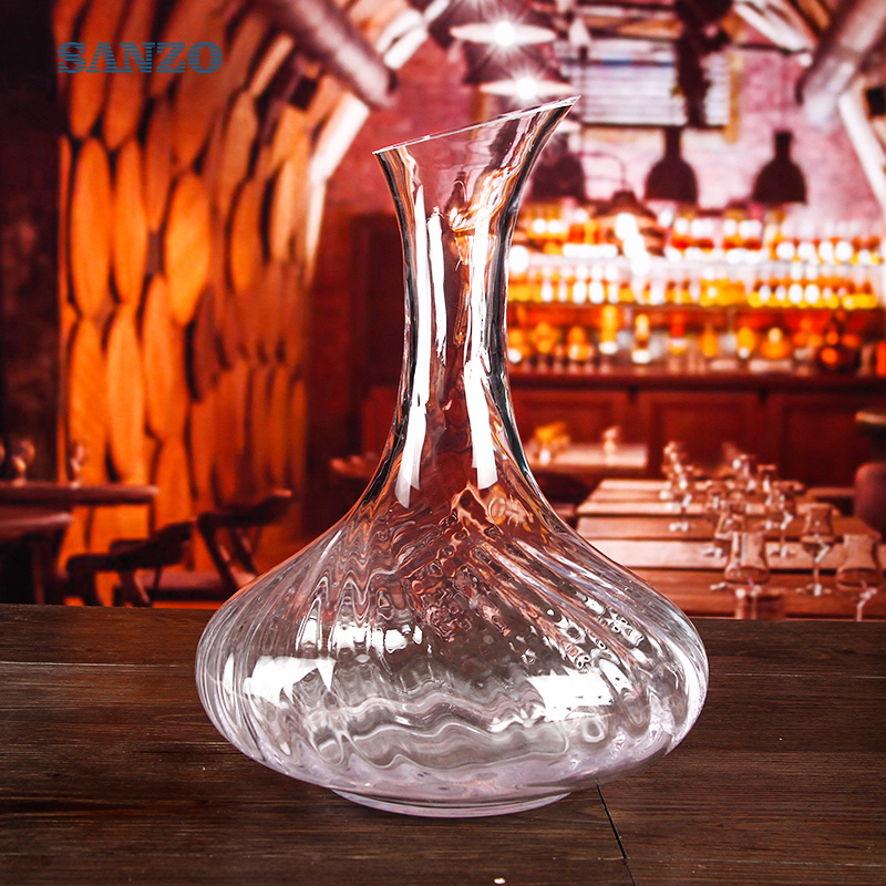 ทำด้วยมือเป่าตะกั่วคริสตัลฟรีเอียงขวดเหล้าไวน์ที่มีคุณภาพสูงจากตุรกี