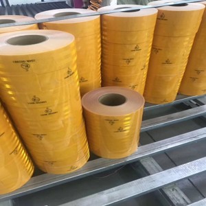 เทปสะท้อนแสงเพื่อความปลอดภัย nuvue