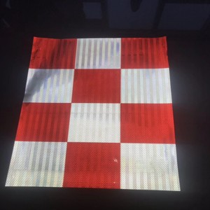 เทปสะท้อนแสงเพื่อความปลอดภัยการจราจร