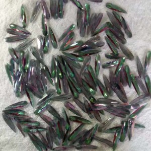 หินเปลี่ยนสี Sutanite diaspore สังเคราะห์