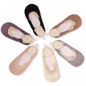 ถุงเท้าของหญิงสาว