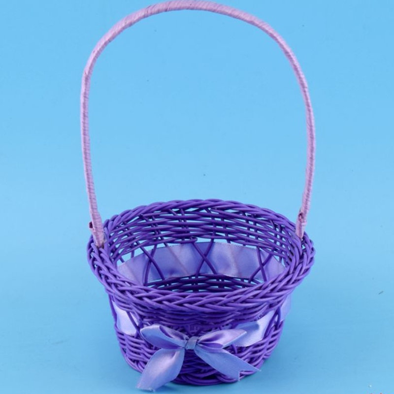 ตะกร้าตกแต่งด้วยมือจับ