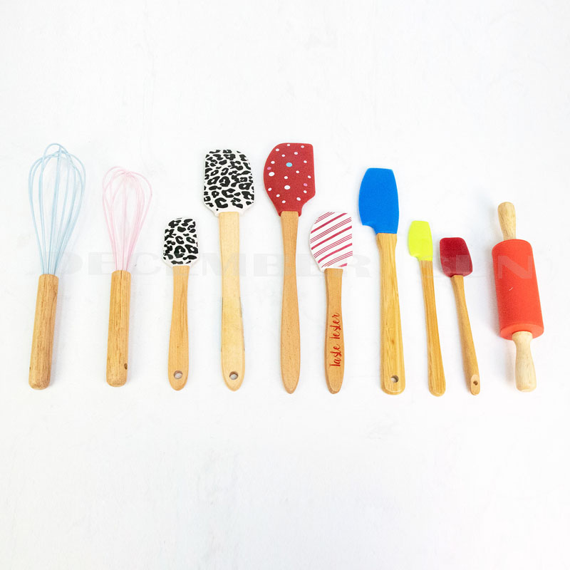 เครื่องมือและที่วางอุปกรณ์ครัวที่ใช้งานง่าย