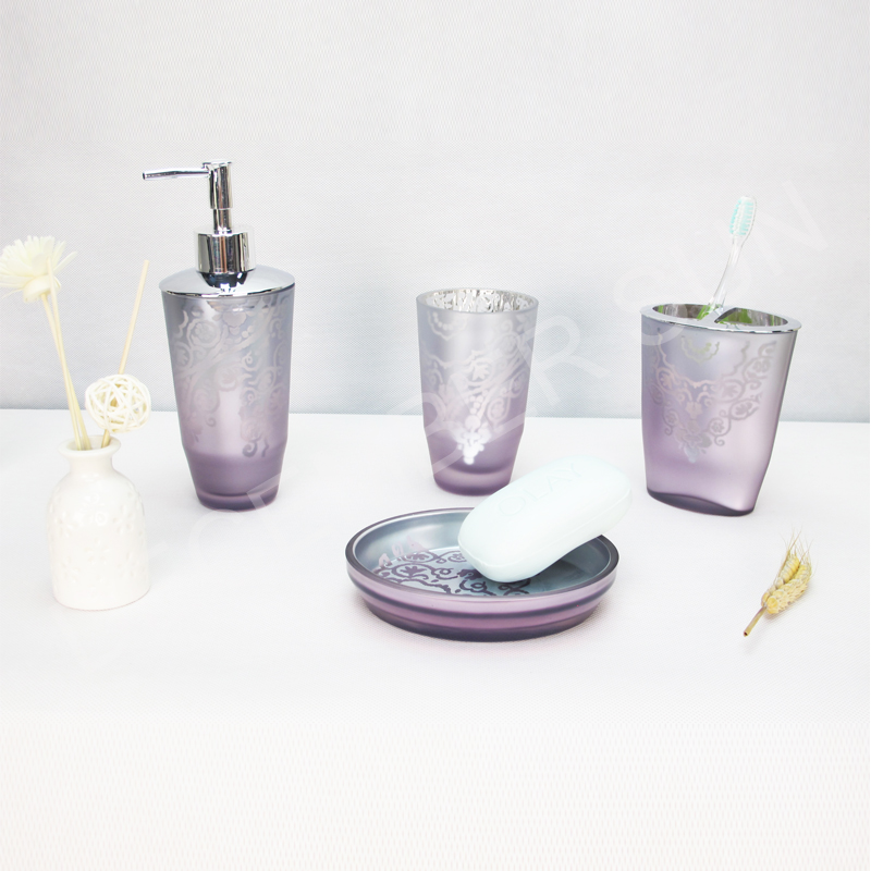 ชุดอุปกรณ์ห้องน้ำแก้ว 4 ชิ้น