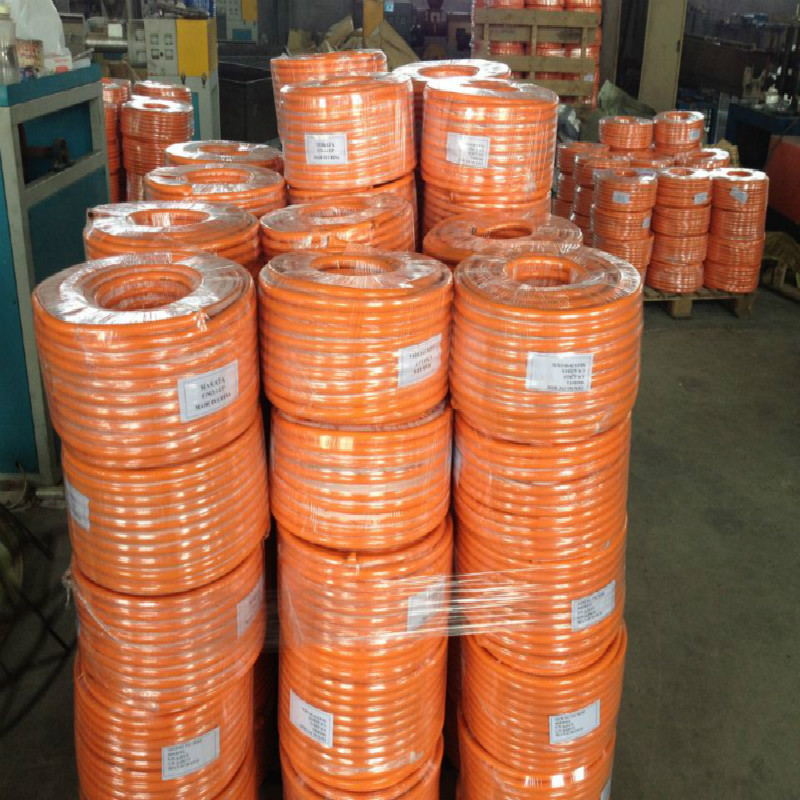 ท่อก๊าซสีเหลืองแรงดันสูง PVC