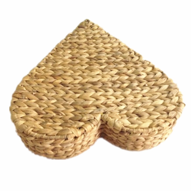 ตะกร้าผักตบชวารูปหัวใจ